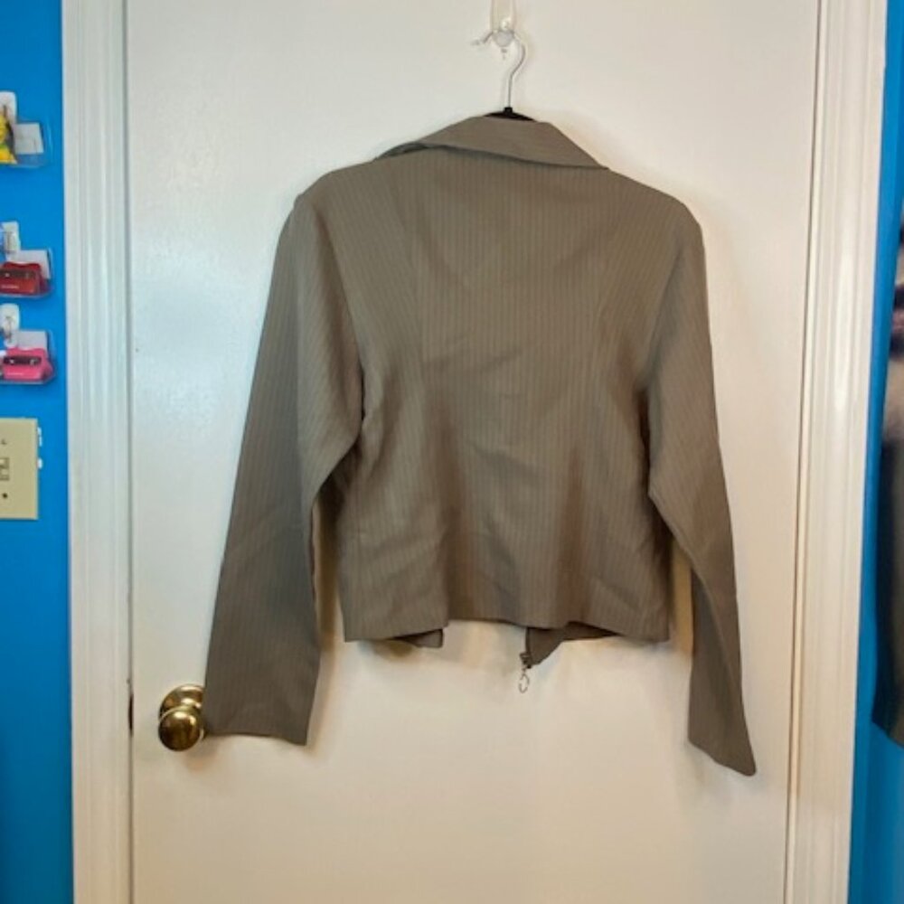 Tracy Evans tan with brown stripe lines - Picture 7 of 7